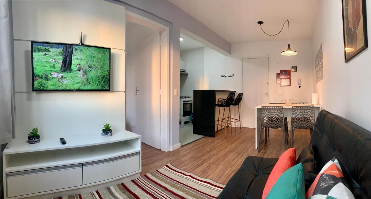 707- Apartamento Encantador, Amplo E Decorado, Quarto, Sala, Cozinha, Mobiliario Moderno, Cozinha Completa Com Utensilios , Excelente Vista Da Cidade E Localizacao Privelegiada No Bairro Bigorrilho Curitiba Bagian luar foto
