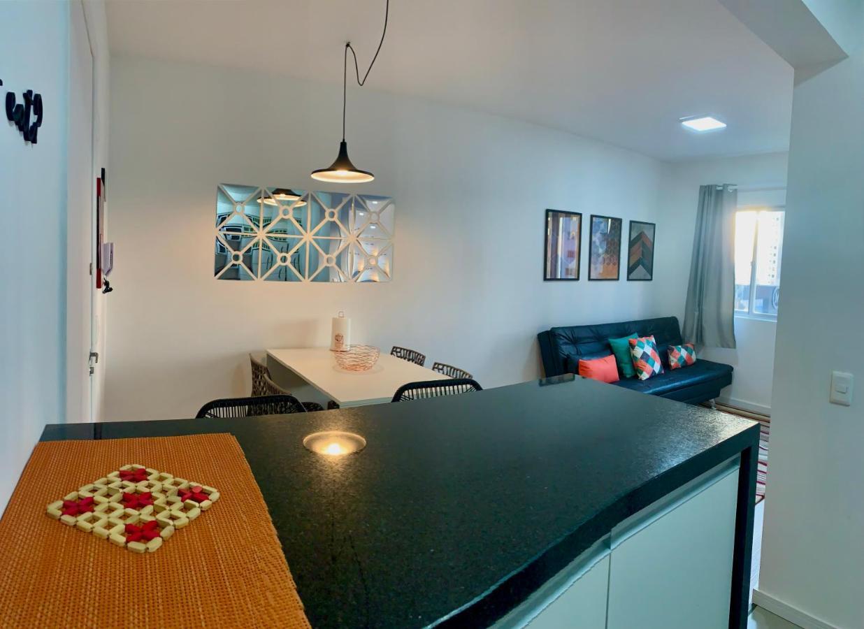 707- Apartamento Encantador, Amplo E Decorado, Quarto, Sala, Cozinha, Mobiliario Moderno, Cozinha Completa Com Utensilios , Excelente Vista Da Cidade E Localizacao Privelegiada No Bairro Bigorrilho Curitiba Bagian luar foto