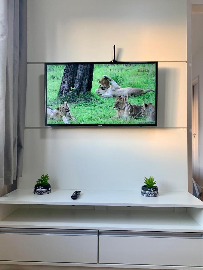 707- Apartamento Encantador, Amplo E Decorado, Quarto, Sala, Cozinha, Mobiliario Moderno, Cozinha Completa Com Utensilios , Excelente Vista Da Cidade E Localizacao Privelegiada No Bairro Bigorrilho Curitiba Bagian luar foto