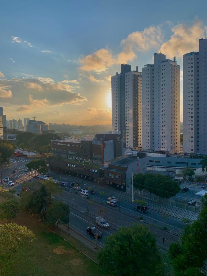707- Apartamento Encantador, Amplo E Decorado, Quarto, Sala, Cozinha, Mobiliario Moderno, Cozinha Completa Com Utensilios , Excelente Vista Da Cidade E Localizacao Privelegiada No Bairro Bigorrilho Curitiba Bagian luar foto