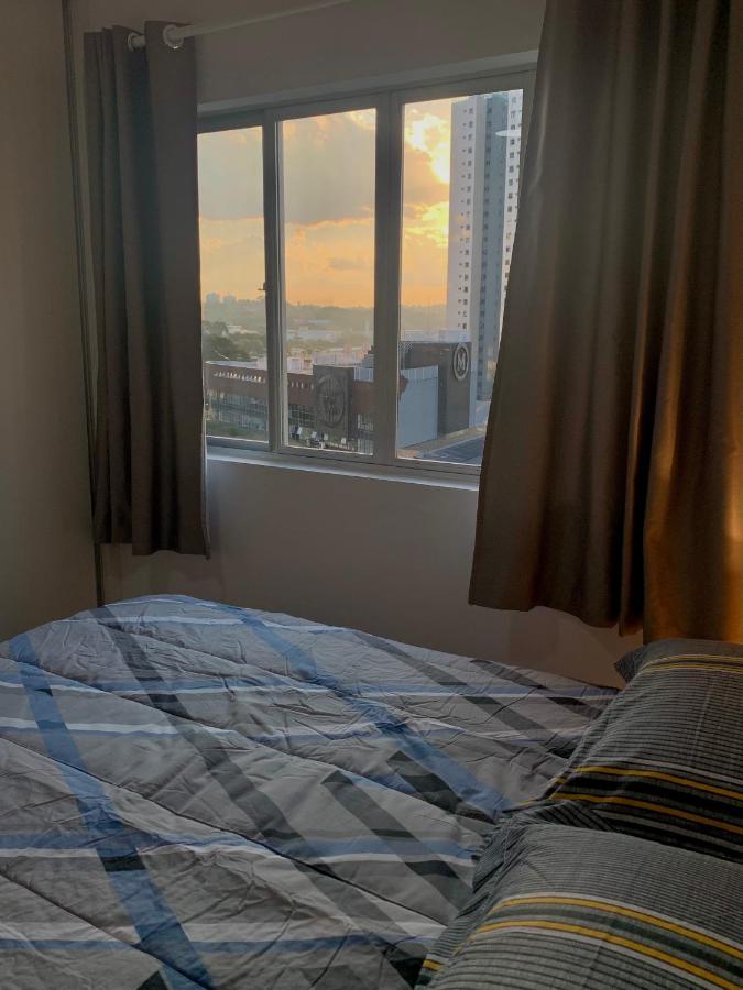 707- Apartamento Encantador, Amplo E Decorado, Quarto, Sala, Cozinha, Mobiliario Moderno, Cozinha Completa Com Utensilios , Excelente Vista Da Cidade E Localizacao Privelegiada No Bairro Bigorrilho Curitiba Bagian luar foto