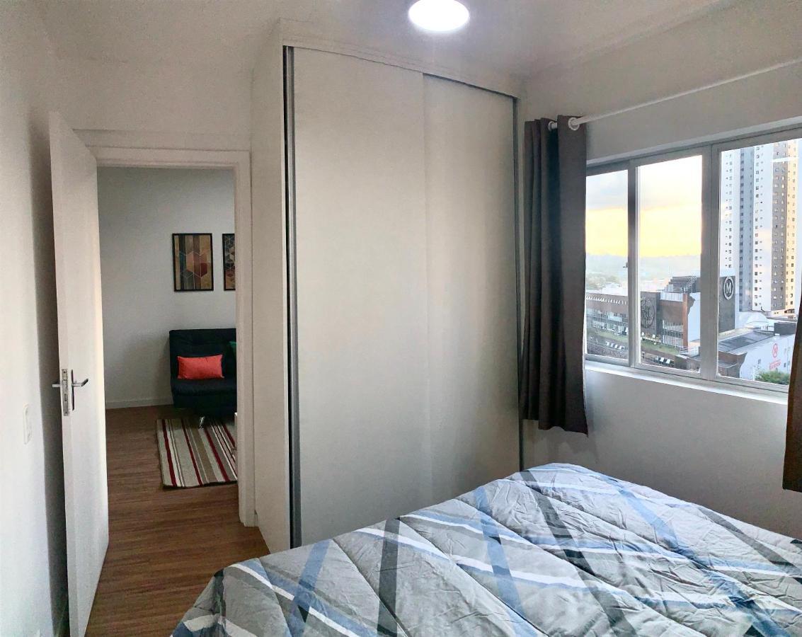 707- Apartamento Encantador, Amplo E Decorado, Quarto, Sala, Cozinha, Mobiliario Moderno, Cozinha Completa Com Utensilios , Excelente Vista Da Cidade E Localizacao Privelegiada No Bairro Bigorrilho Curitiba Bagian luar foto