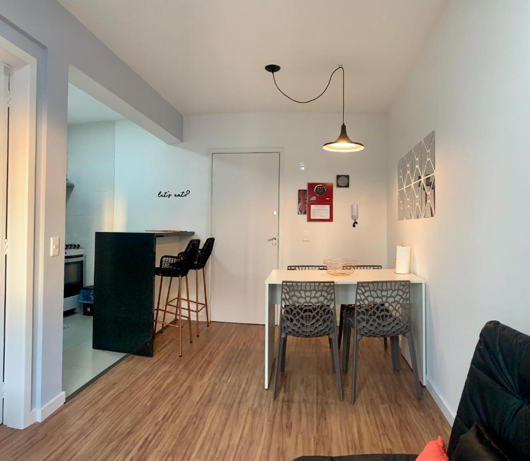 707- Apartamento Encantador, Amplo E Decorado, Quarto, Sala, Cozinha, Mobiliario Moderno, Cozinha Completa Com Utensilios , Excelente Vista Da Cidade E Localizacao Privelegiada No Bairro Bigorrilho Curitiba Bagian luar foto